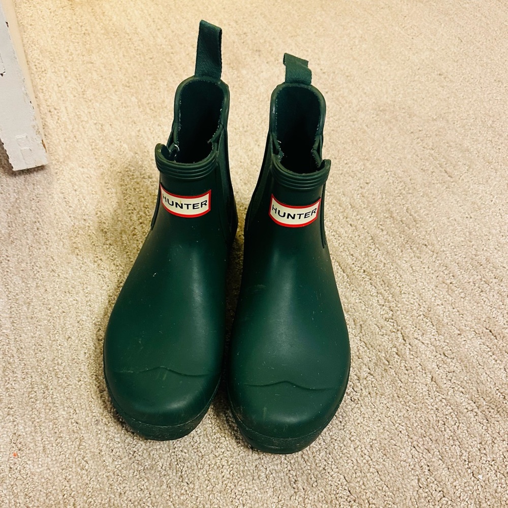 HUNTER Chelsea Rain Boot Woman’s size 8 | Wore twice